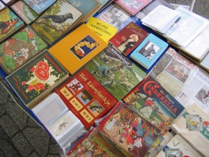 00000 Boekenmarkt vol met Plaatjesalbums