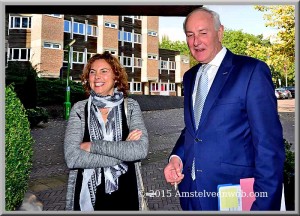 Remkes met burgemeester Van 't Veld.
